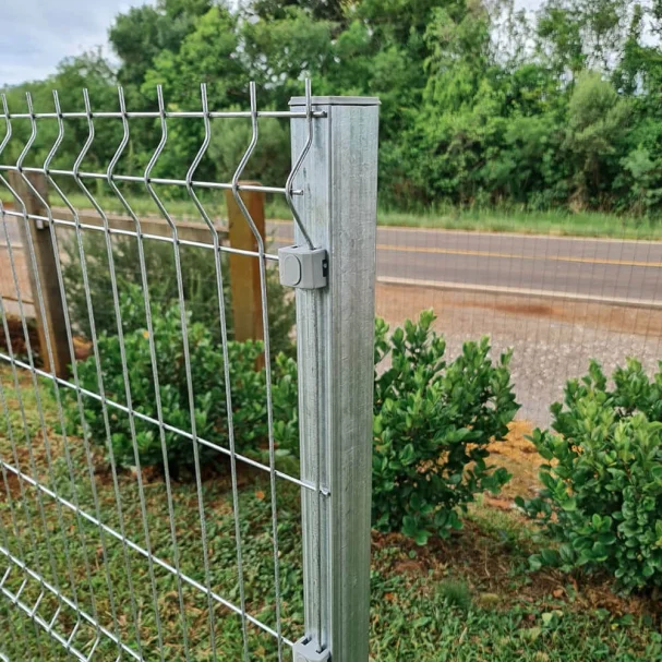 Produto Tubo Galvanizado de Chumbar com tampa 40x60x1,25mm