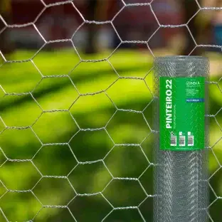 Produto Tela Hexagonal Pinteiro - Fio 22 - 0,71mm - Malha 2,5cm - Rolo 50m Produto Produto Tela Hexagonal Pinteiro - Fio 22 - 0,71mm - Malha 2,5cm - Rolo 50m